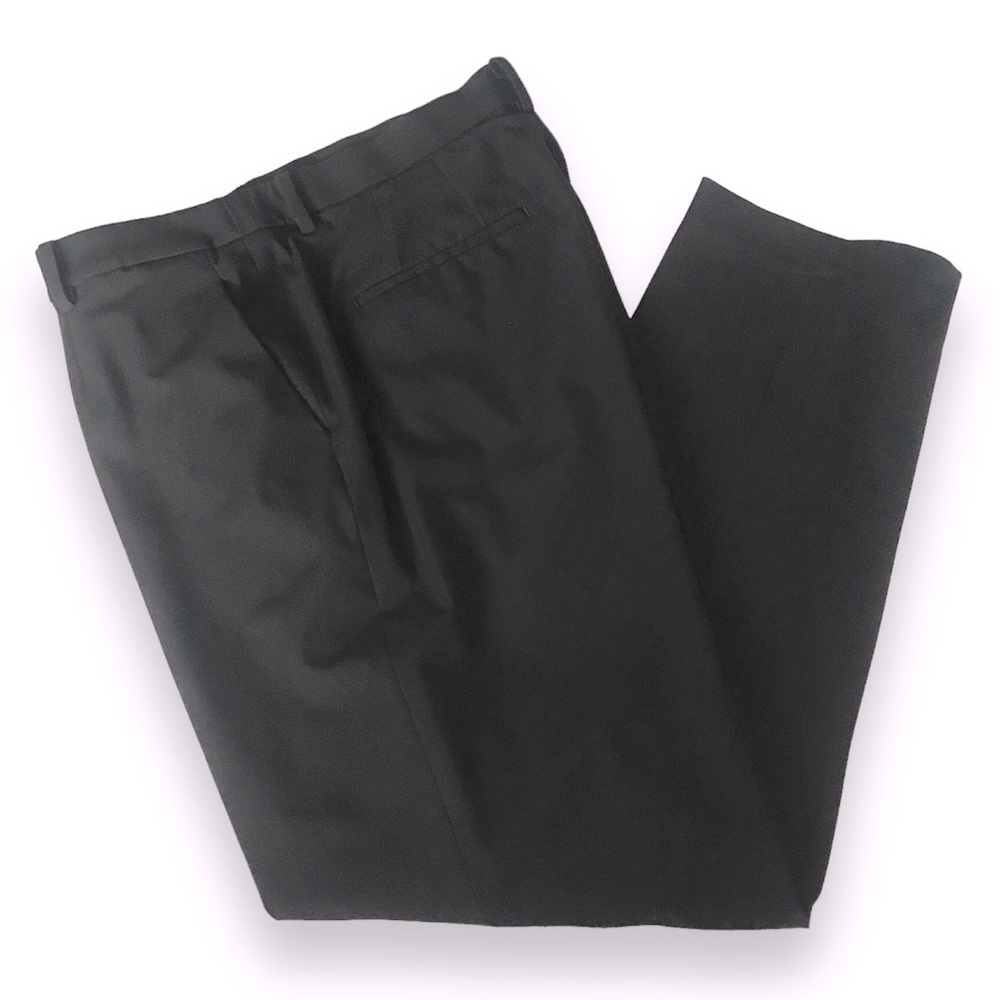 Uniqlo Black Cropped Ankle Pants